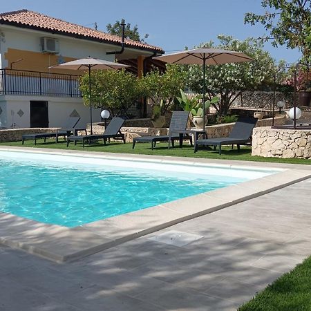 Villa Leonardo Canicattini Bagni Exterior foto