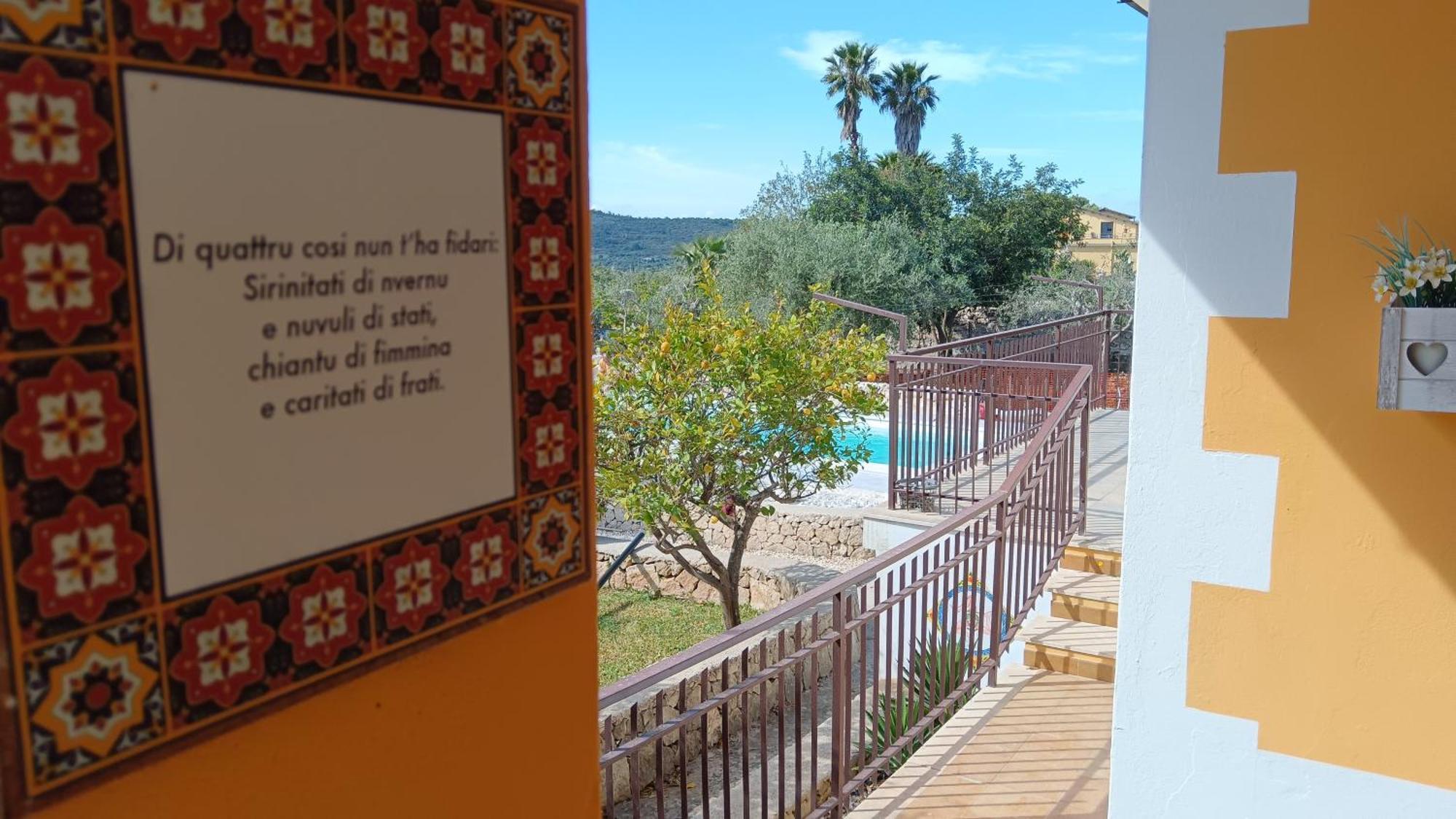 Villa Leonardo Canicattini Bagni Exterior foto