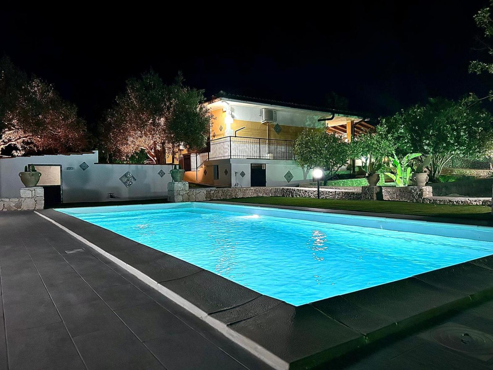Villa Leonardo Canicattini Bagni Exterior foto