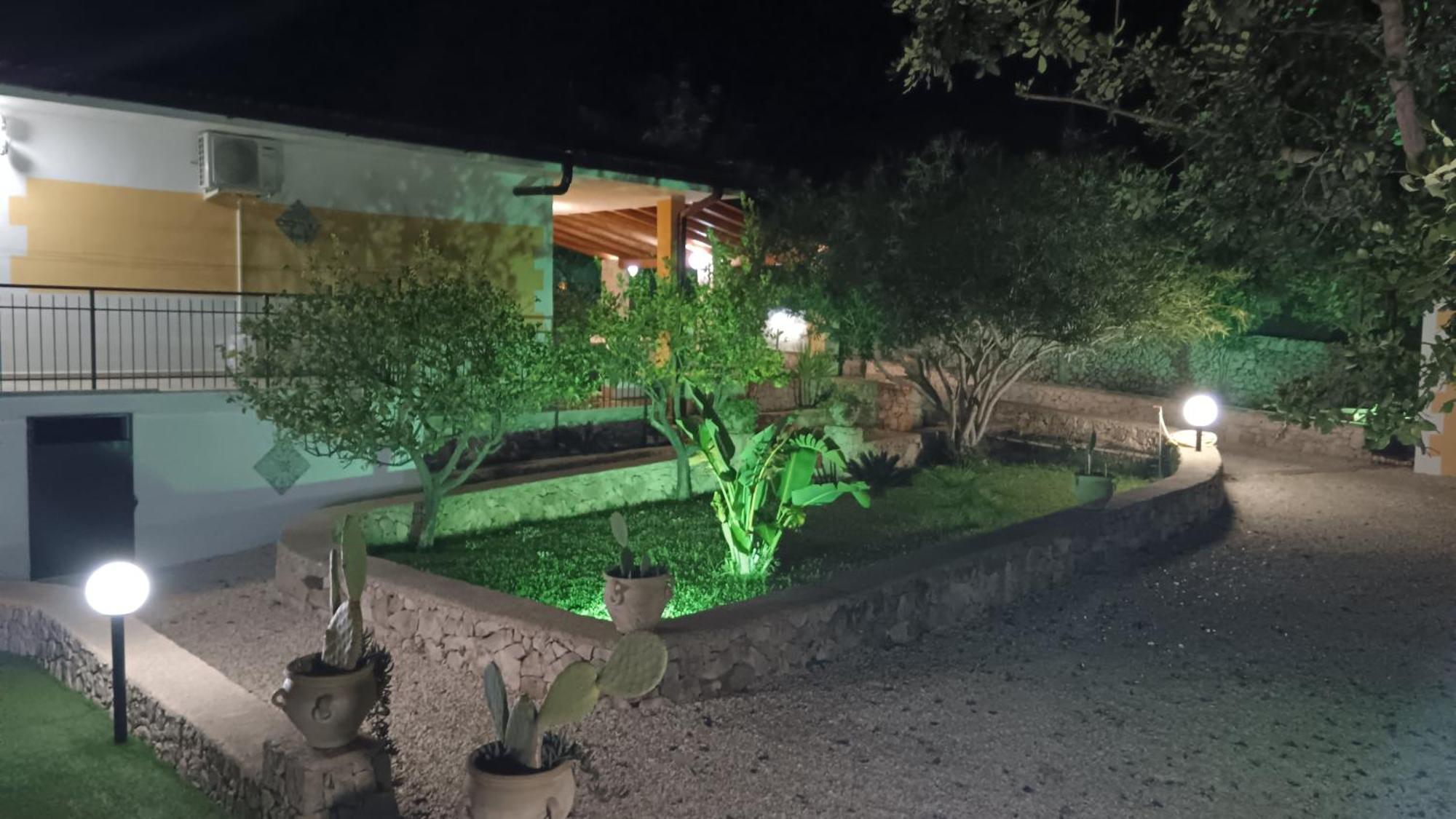 Villa Leonardo Canicattini Bagni Exterior foto