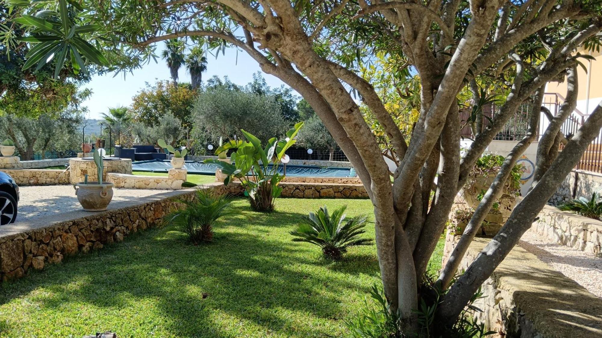Villa Leonardo Canicattini Bagni Exterior foto