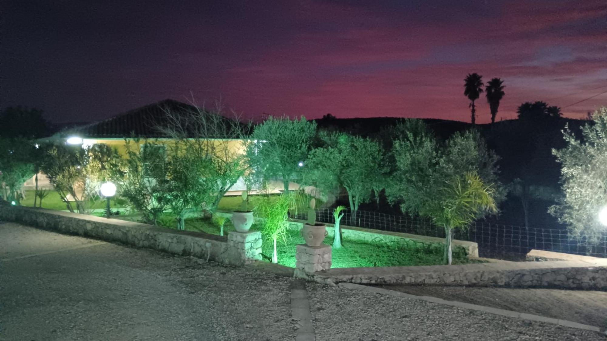 Villa Leonardo Canicattini Bagni Exterior foto